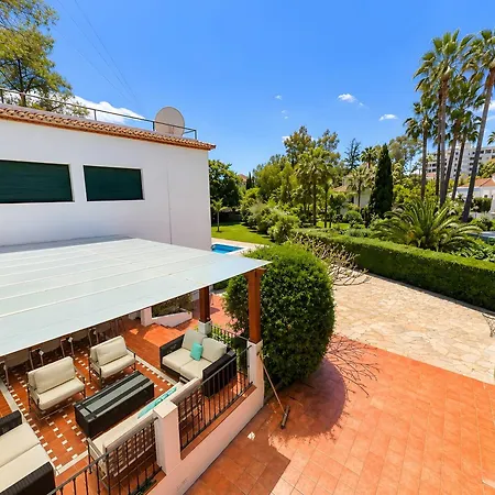 Villa Abanicos By